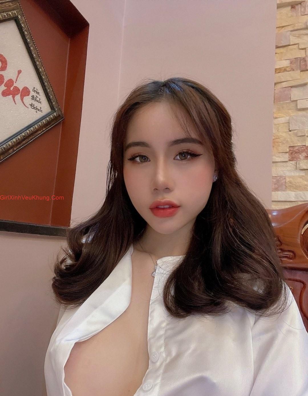 cô nàng sexy ngực to 