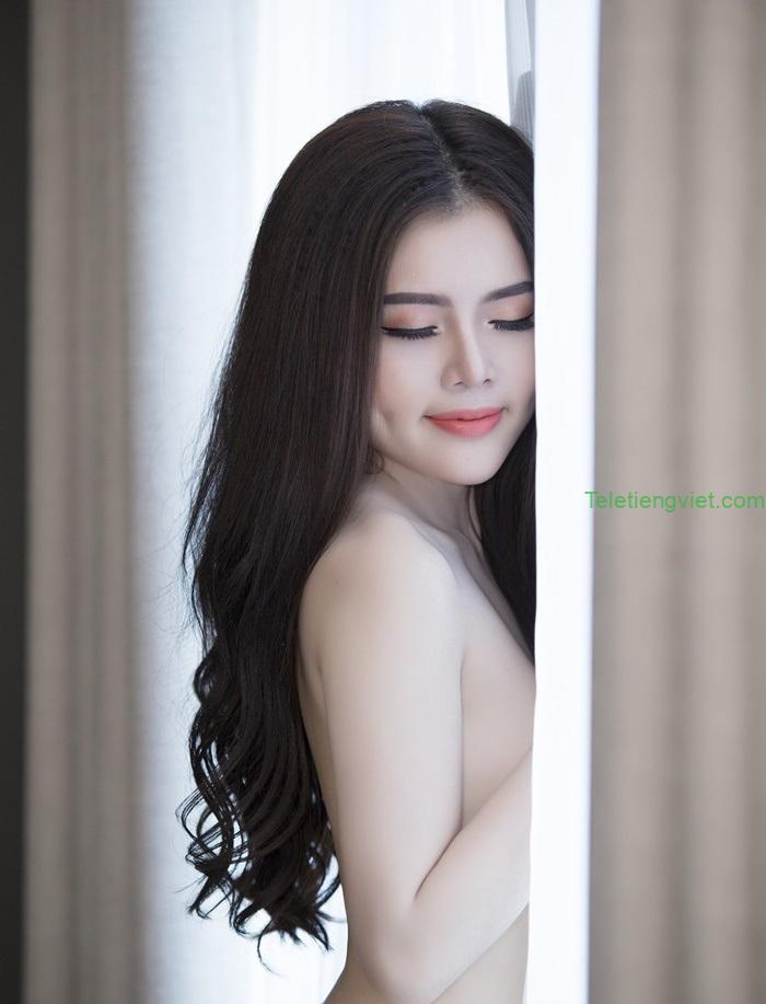 Ảnh vú đẹp, vú to, khoe vếu xinh của gái 18 +